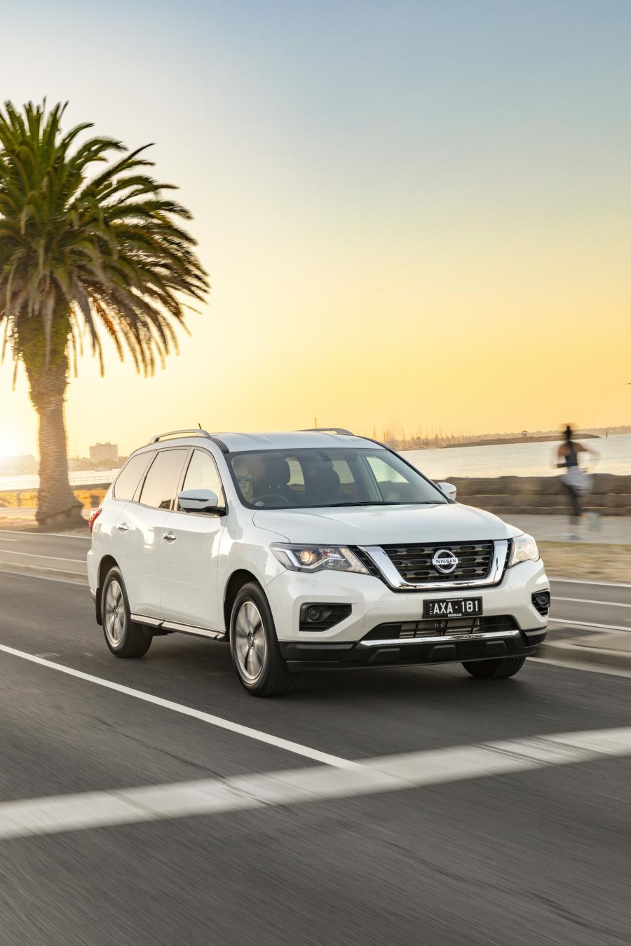 Nissan Pathfinder ST (R52) 2017 года  (AU) (фото 9 из 40)